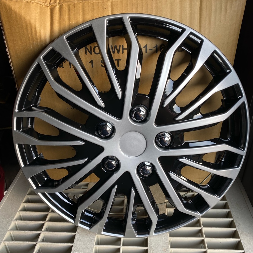 26 inch hubcaps